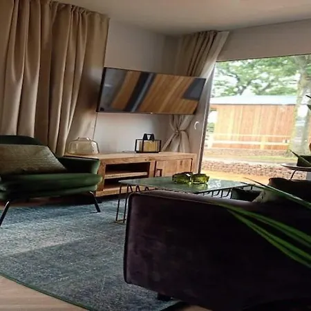 Tidy With Dishwasher, 9 Km From Maastricht
