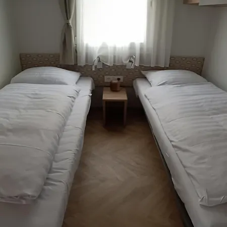Tidy With Dishwasher, 9 Km From Maastricht Berg en Terblijt