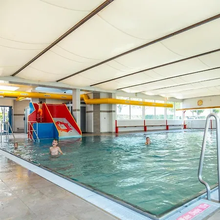Tidy With Dishwasher, 9 Km From Maastricht Chalet Berg en Terblijt